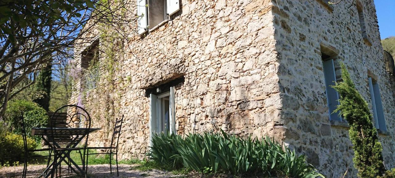 Gîte en Cévennes du sud, bergerie restaurée, 2 à 4 personnes, piscine, vue exceptionnelle, authenticité et confort Saint-Laurent-le-Minier Exterior foto