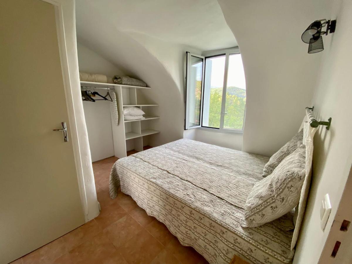 Gîte en Cévennes du sud, bergerie restaurée, 2 à 4 personnes, piscine, vue exceptionnelle, authenticité et confort Saint-Laurent-le-Minier Exterior foto